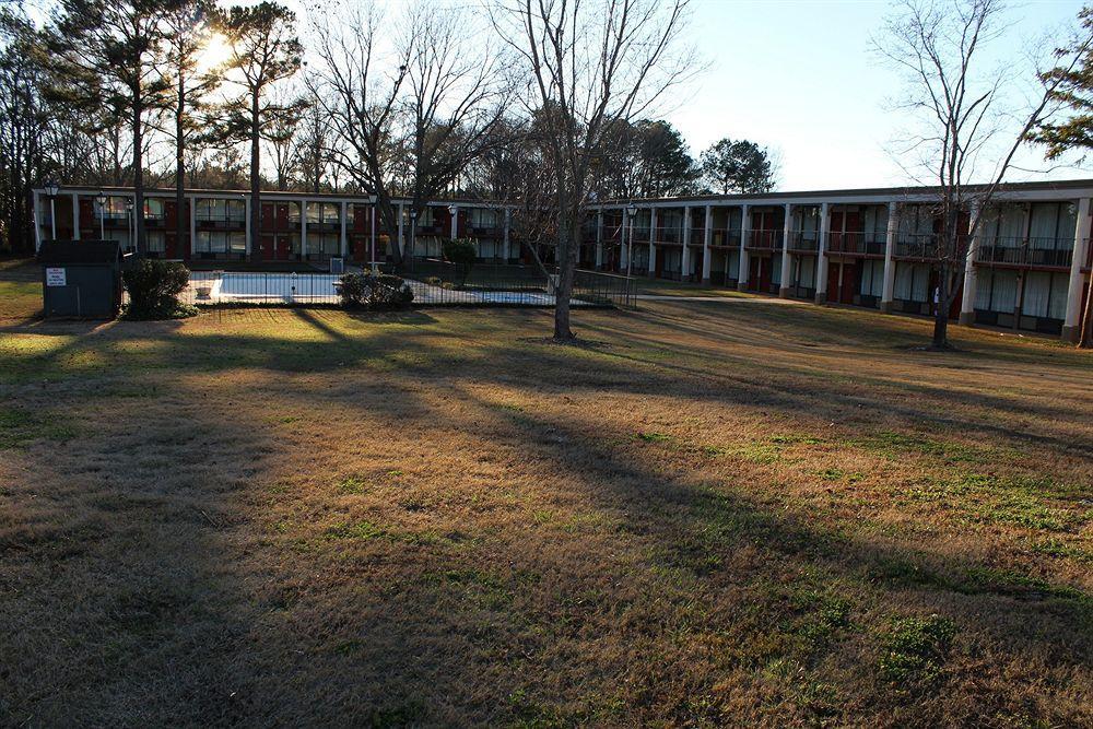 Red Roof Inn & Suites Greenwood, Sc Eksteriør billede