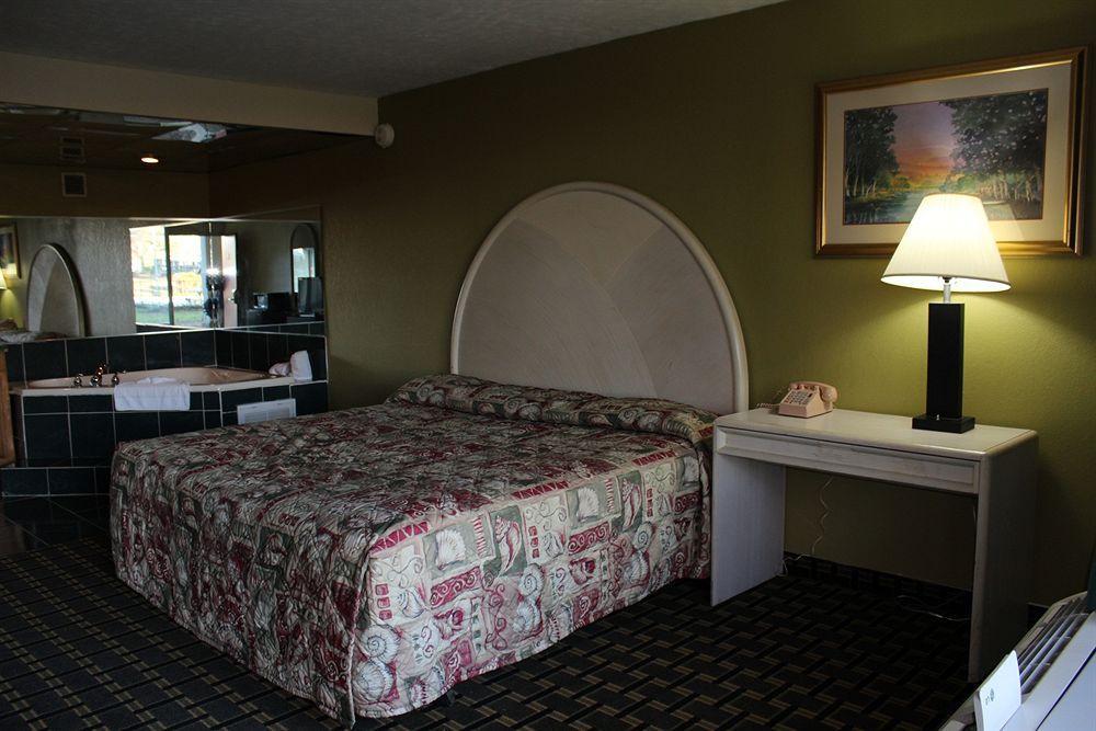 Red Roof Inn & Suites Greenwood, Sc Eksteriør billede