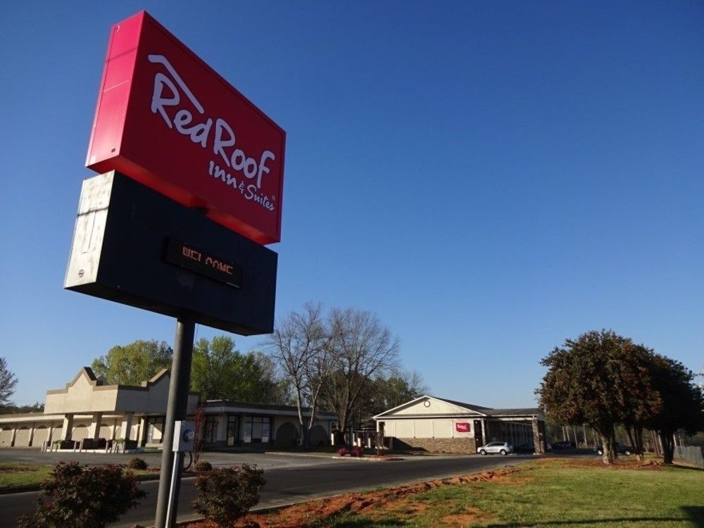Red Roof Inn & Suites Greenwood, Sc Eksteriør billede